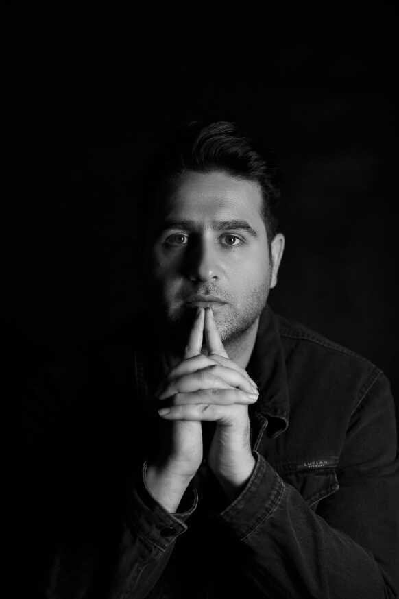 بهنام پورحسن | چرا بعضی پوسترها لوکس و حرفه‌ای دیده می‌شوند؟ | سینما | هنر | نمایش | گرافیک | طراحی پوستر